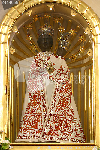 Image of Blessed Virgin Mary with baby Jesus