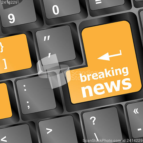 Image of breaking news button on computer keyboard pc key