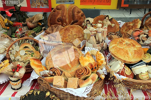 Image of Variety of bread