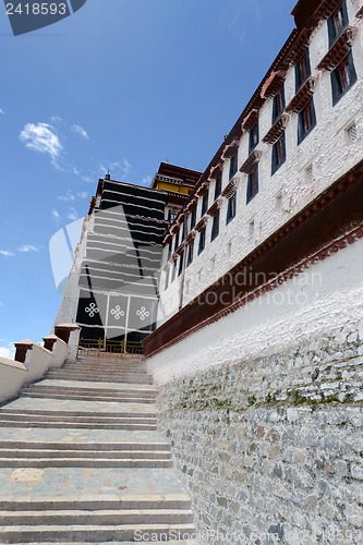 Image of Potala Palace in Tibet