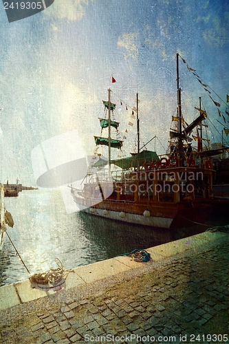 Image of The ships in the old harbor.