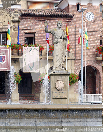 Image of Quintilian statue in his native Calahorra