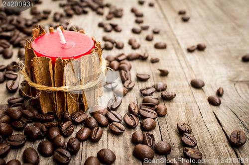 Image of Candle wrapped in cinnamon 