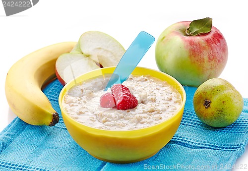 Image of Bowl of oats porridge