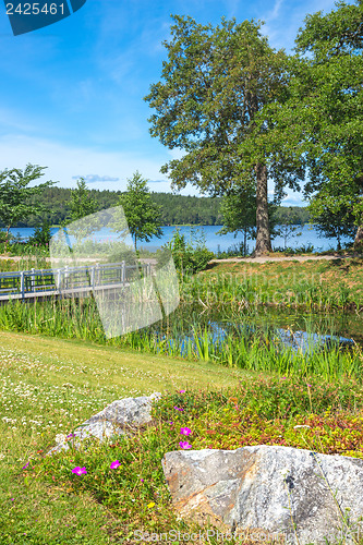 Image of Park on the lakeshore