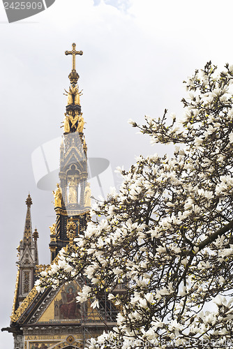 Image of Albert memorial in Hyde park