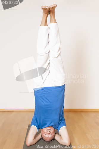 Image of yoga man