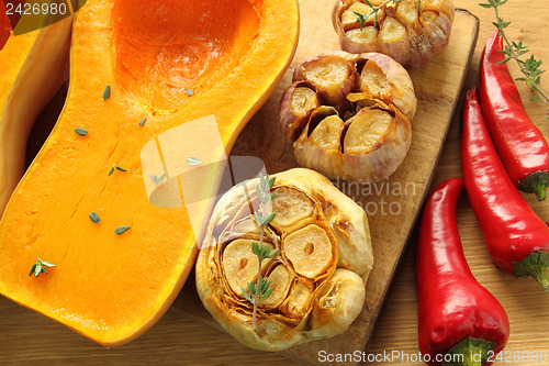 Image of Roasted garlic and pumpkin.