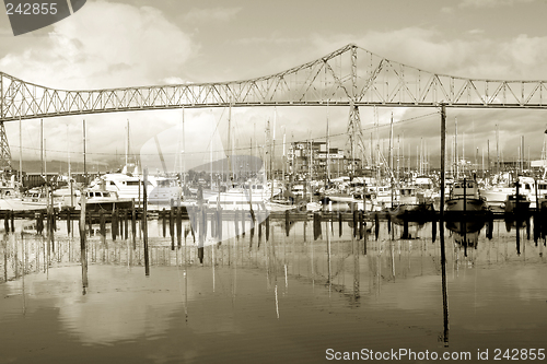 Image of Astoria-Megler Bridge and West Mooring Basin