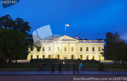 Image of The White House building in Washington, DC