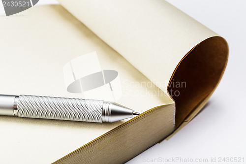 Image of Memo pad and pen