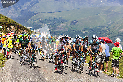 Image of The Peloton in Pyrenees Mountains