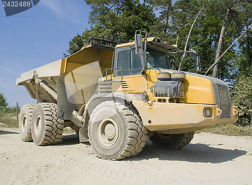 Image of dump truck