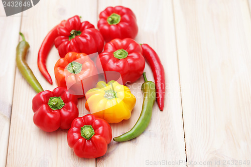 Image of colored peppers 