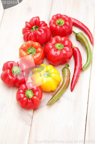 Image of colored peppers 