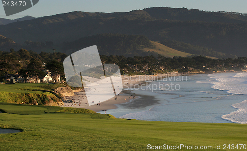 Image of hole 9 on pebble beach golf links, california