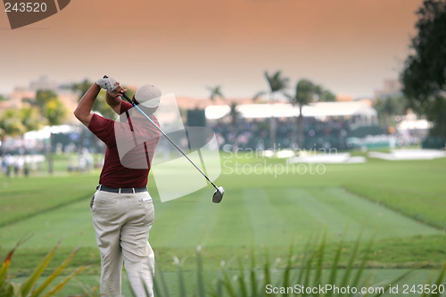 Image of man golf swing in Doral, Miami