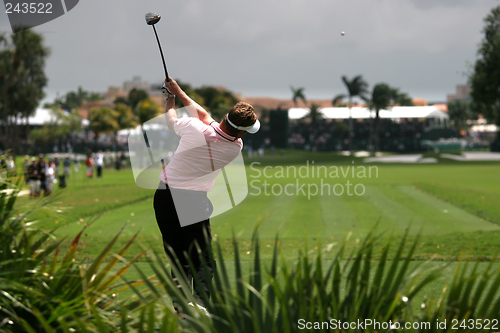 Image of man golf swing in Doral, Miami