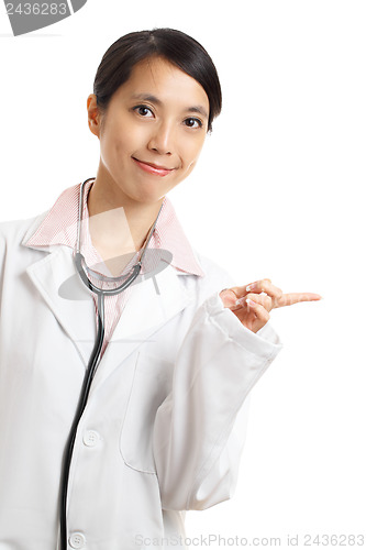 Image of Asian doctor pointing a side