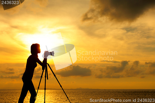 Image of Silhouette photographer 