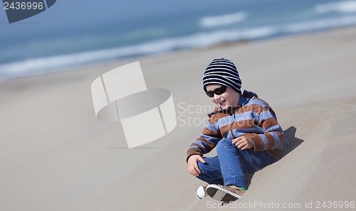 Image of kid at dunes