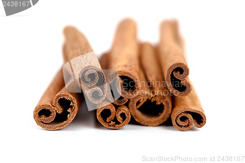 Image of cinnamon sticks 