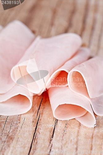 Image of slices of ham 