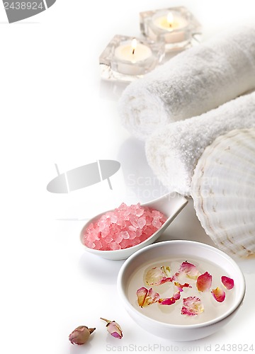 Image of bath salt and rose lotion