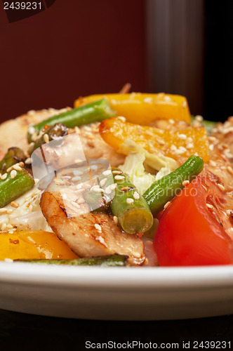Image of Warm salad with chicken