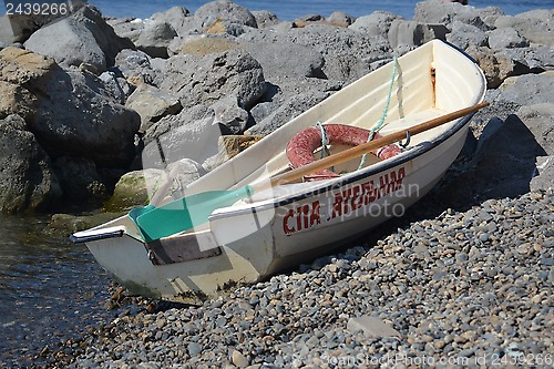 Image of Lifeboat ashore