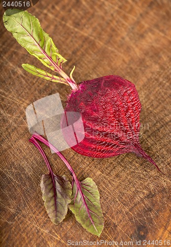 Image of beet peeled of a peel