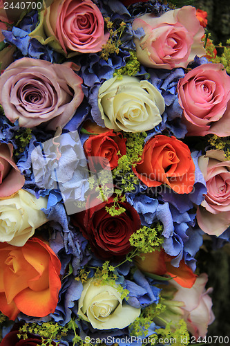 Image of Roses and hydrangea wedding arrangement