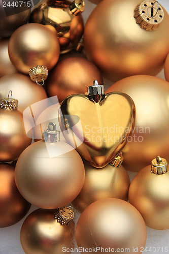 Image of christmas ornaments: 50 shades of gold