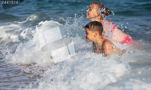 Image of Happy children and sea