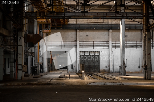 Image of Large industrial door