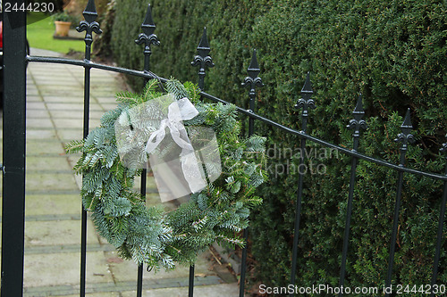 Image of Wreath on a fence