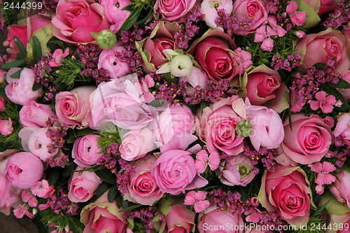 Image of Mixed pink flower arrangement