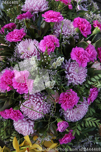 Image of Purple and pink wedding flowers
