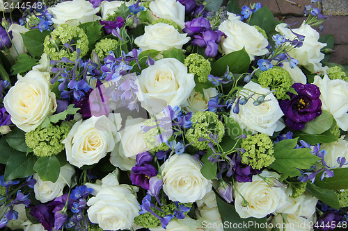 Image of Wedding arrangement in white and blue