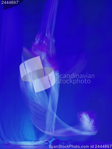 Image of 	Blue dance