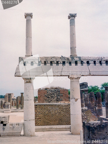 Image of Pompeii ruins, Italy