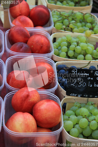 Image of Fruit at a market
