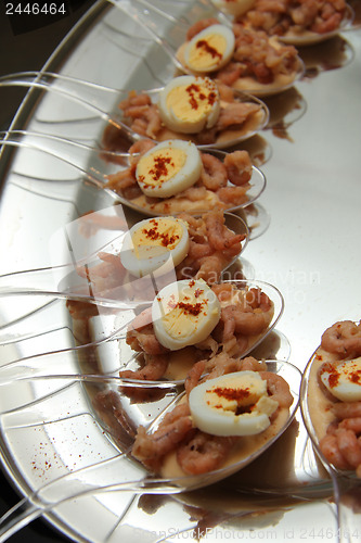 Image of shrimp amuse appetizer on spoon