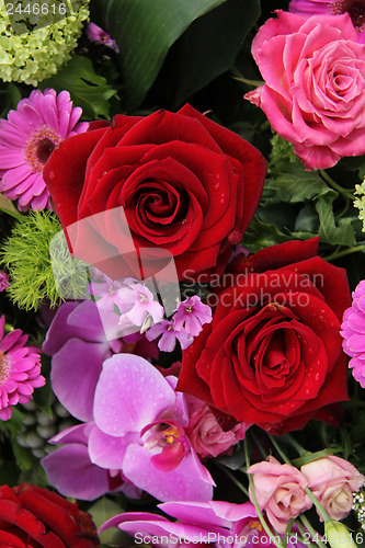 Image of pink and red floral arrangement