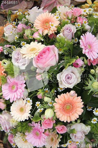 Image of Pastel mixed bouquet