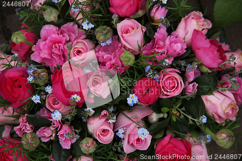 Image of Mixed pink flower arrangement