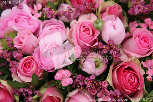 Image of Mixed pink flower arrangement