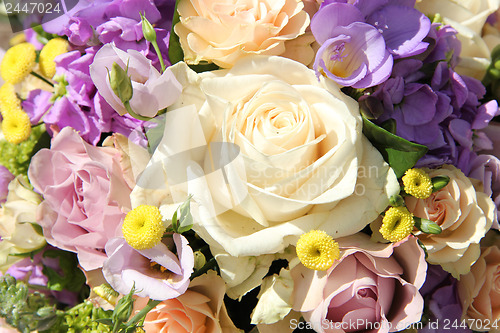Image of Pastel wedding bouquet