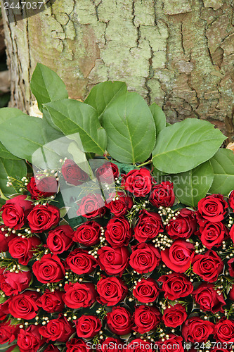 Image of red floral arrangement