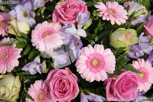 Image of Bridal flowers in pink and lilaq